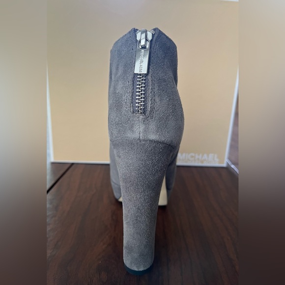 Michael Kors platform bootie - Picture 3 of 4